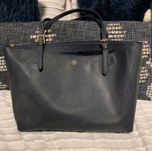 Tory Burch Bags - Tory Burch Tote Tory Burch Bags - Tory Burch Tote